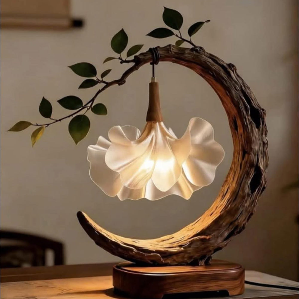 Aureva Lantern